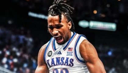 bob半岛体育官网-紧随其后，达伦-皮特森也宣布参加2026年NBA选秀